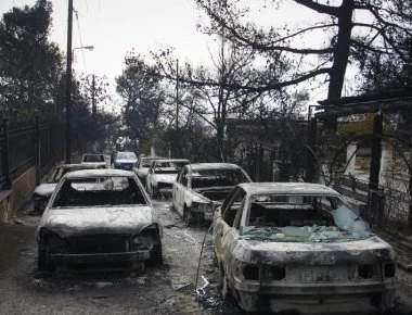 Η πιο φονική φωτιά του 21ου αιώνα αυτή στην Αθήνα σύμφωνα με το Γαλλικό Πρακτορείο